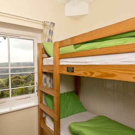 Yha Eyam Hostel Eksteriør bilde