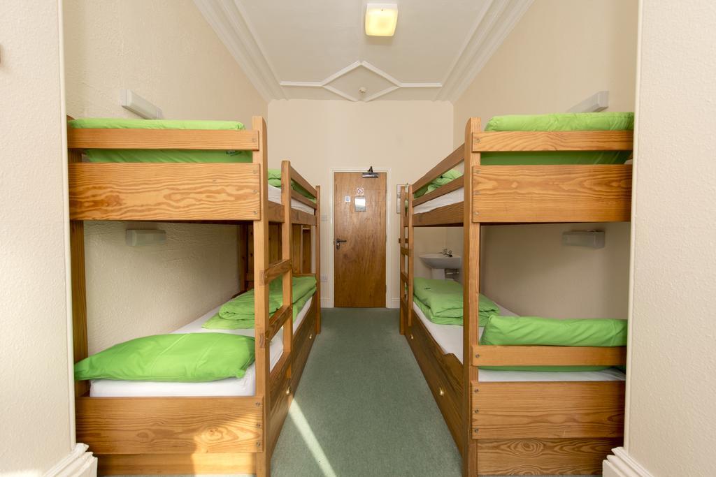 Yha Eyam Hostel Eksteriør bilde