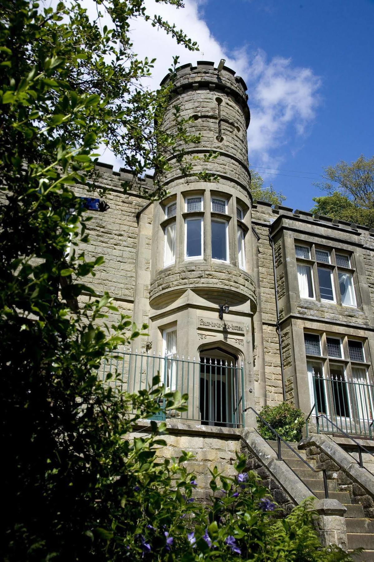 Yha Eyam Hostel Eksteriør bilde